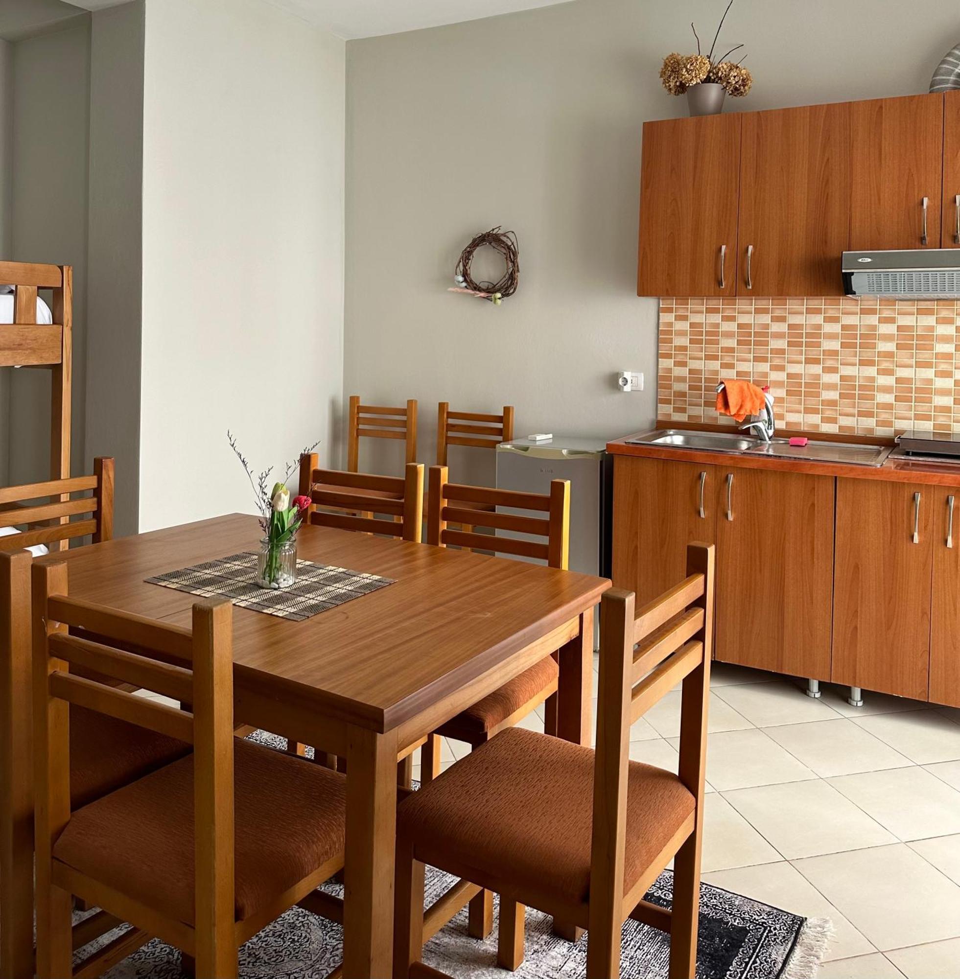 Dn Apartments Vlorë Buitenkant foto