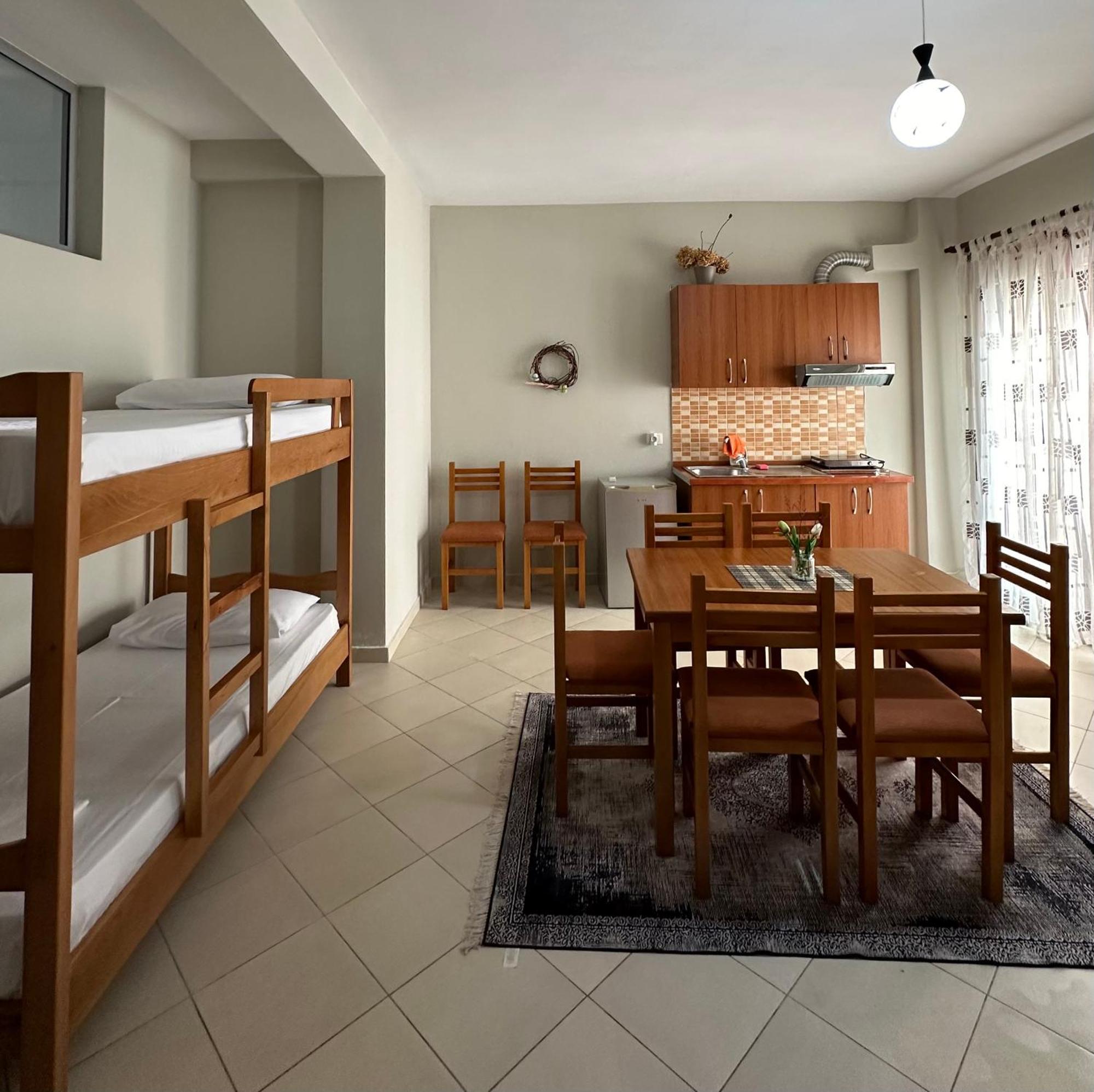 Dn Apartments Vlorë Buitenkant foto