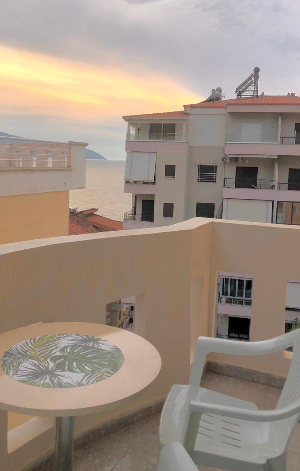 Dn Apartments Vlorë Buitenkant foto