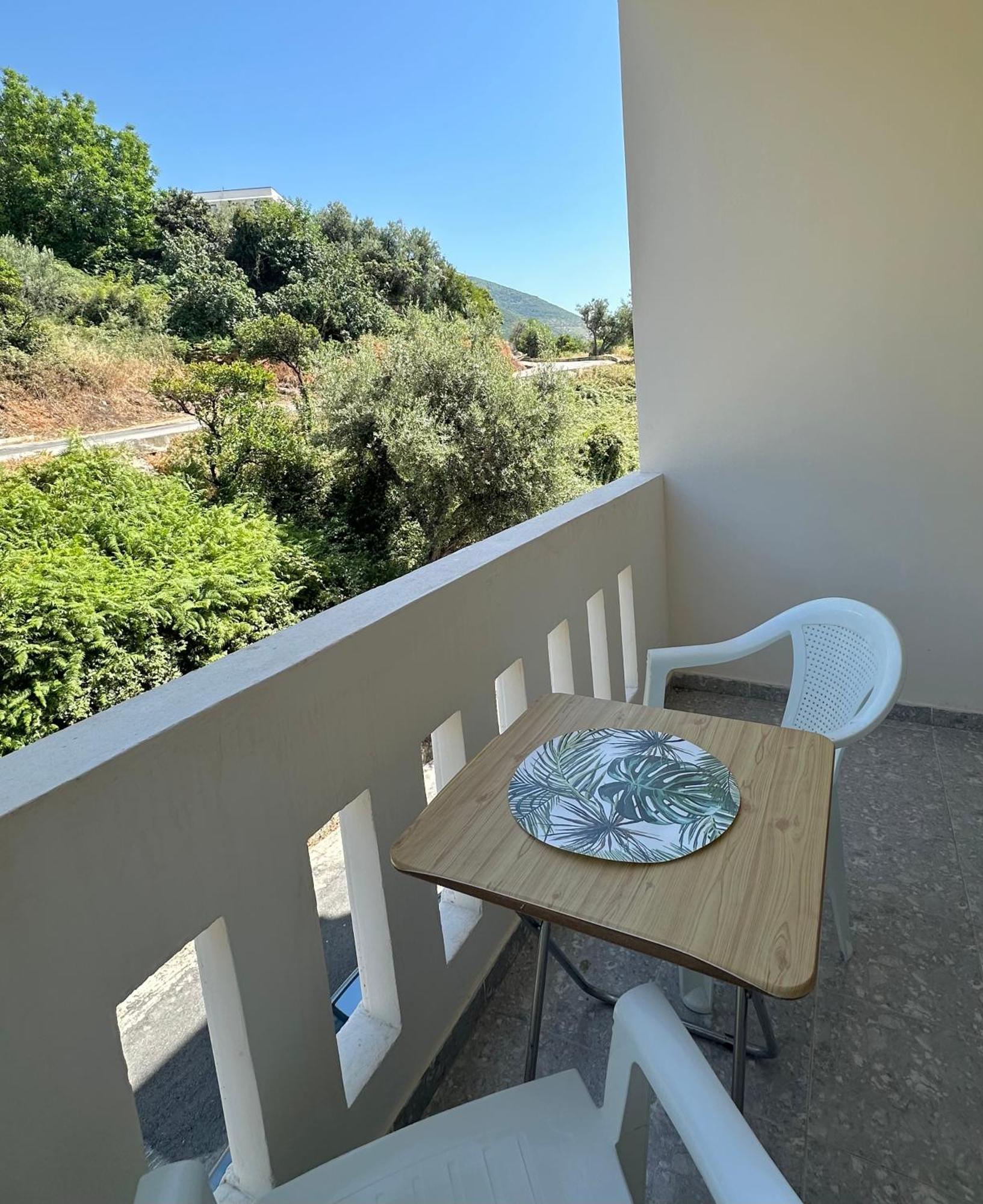 Dn Apartments Vlorë Buitenkant foto