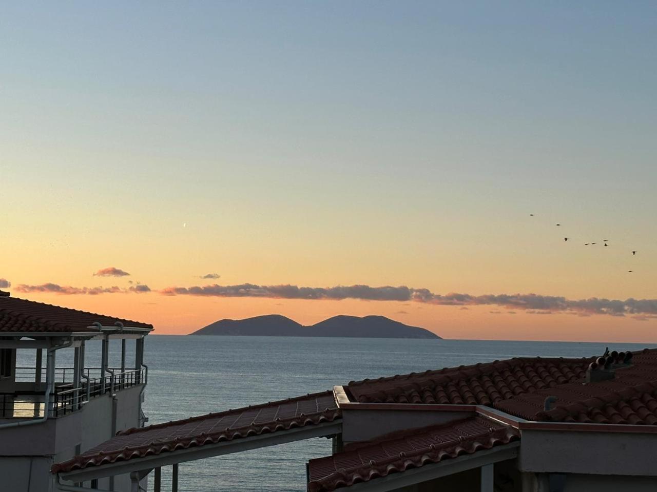 Dn Apartments Vlorë Buitenkant foto