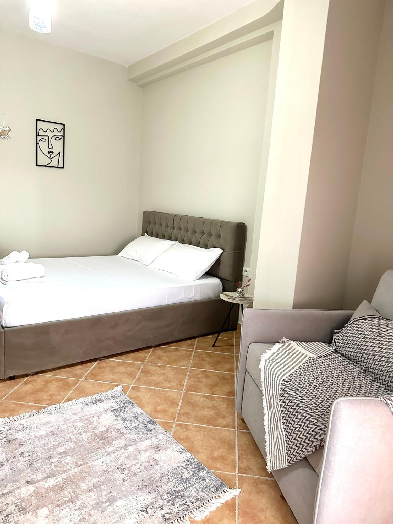 Dn Apartments Vlorë Buitenkant foto