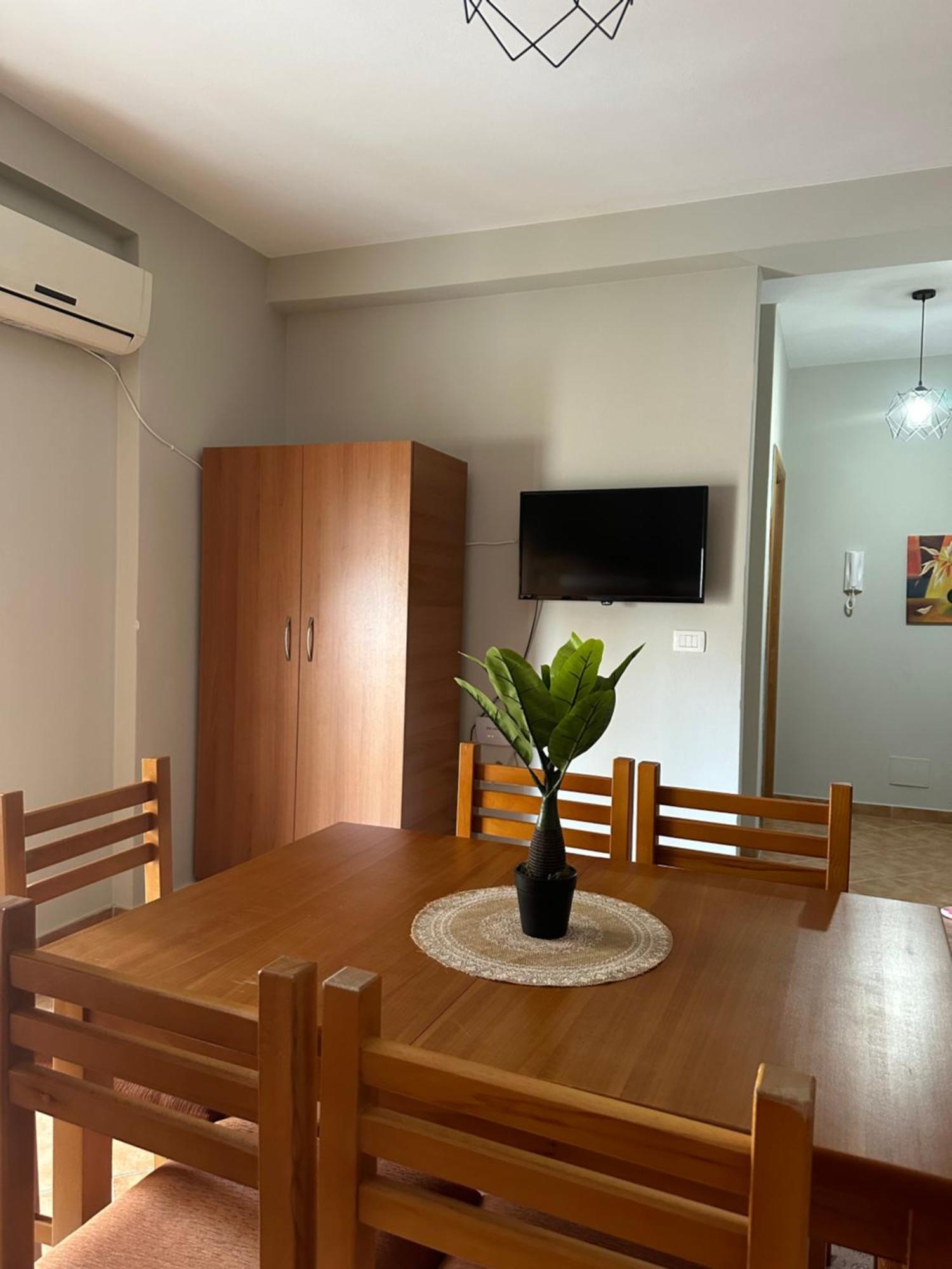 Dn Apartments Vlorë Buitenkant foto